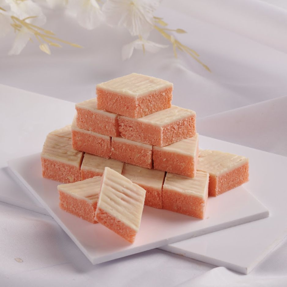 Strawberry Burfi 400g